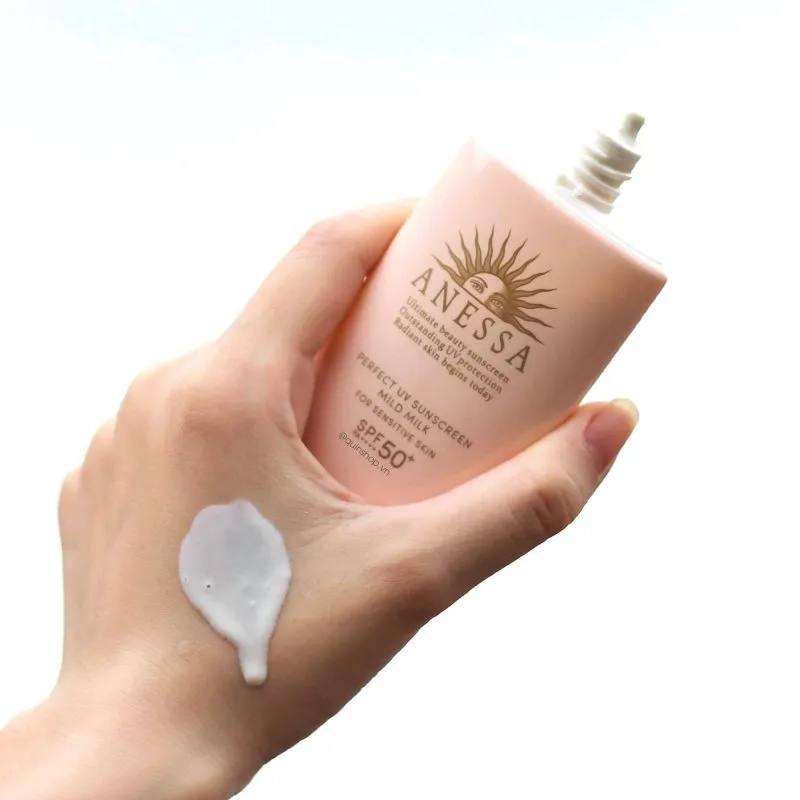 Để đạt hiệu quả cao nhất hãy thoa đều khi sử dụng kem chống nắng Anessa Mild Milk Để đạt hiệu quả cao nhất hãy thoa đều khi sử dụng kem chống nắng Anessa Mild Milk