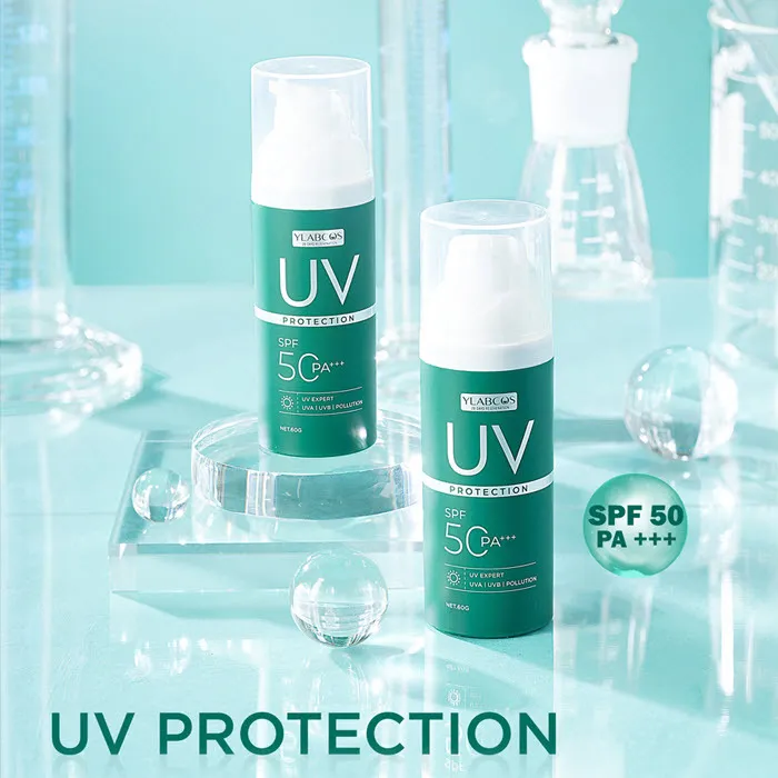 Kem chống nắng đa tầng UV Protection Dr Lacir SPF50PA+++ với thiết kế nhỏ gọn, dễ sử dụng