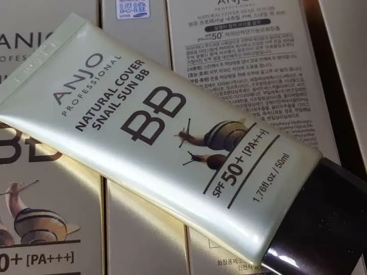 Kem nền chống nắng ANJO Natural Cover Snail Sun BB Cream SPF 50+PA+++ nâng tone, sáng da