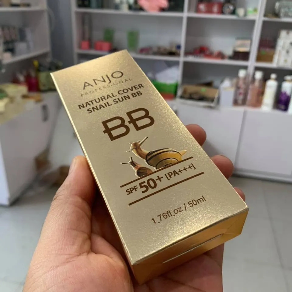 Kem nền chống nắng ANJO Natural Cover Snail Sun BB Cream SPF 50+PA+++ sang trọng, thanh lịch